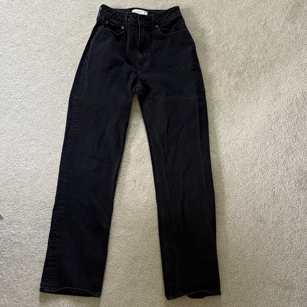 Abercrombie and Fitch 90’s Relaxed High Rise